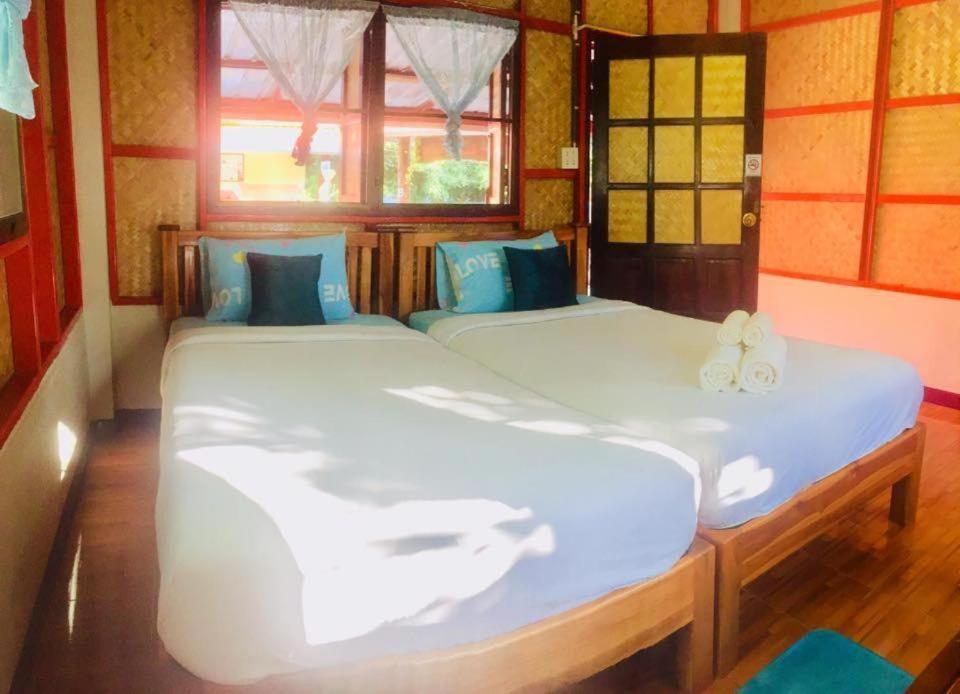 Yayee Homestay Sai Yok Exterior photo
